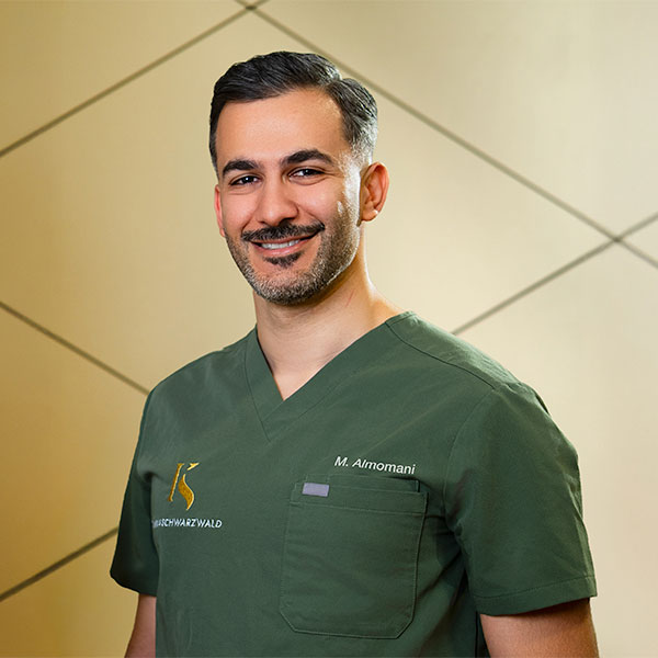 Momen Almomani — Facharzt für Plastische und Ästhetische Chirurgie in der Praxisklinik am Schwarzwald
