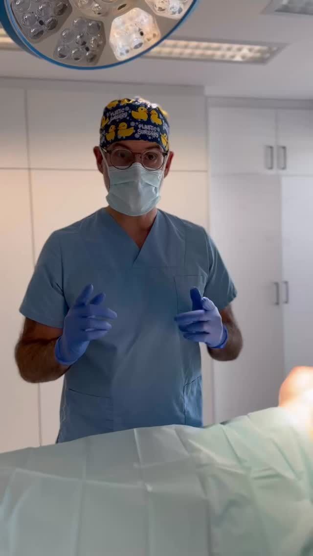 🌸 210 cc querovale anatomische Implantate – für ein harmonisches, natürliches Ergebnis! 🌸

Dank der besonderen Form passen sich die Implantate perfekt der individuellen Brustform an und schaffen ein Ergebnis, das ästhetisch, dezent und authentisch wirkt. ✨

✨ Beste Qualität und höchste Sicherheit durch Klinikstandard ✨

☎️ +49 7741 835 825
📧 Info@klinik-schwarzwald.com
📍Klinik am Schwarzwald
Hauptstr. 31
79787 Lauchringen
🌍 www.klinik-schwarzwald.com

#drholdenried #plastischechirurgie #schönheitsklinik #beautydoc #beauty #schönheitsop #basel #klinikamschwarzwald #brustop #brustvergrößerung #implantate #plasticsurgery #waldshuttiengen #lauchringen #rheinfelden #rheinfelden #zürich
